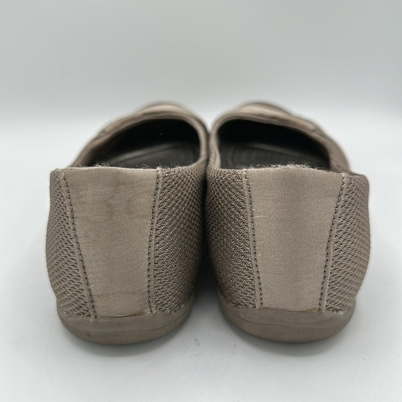 Dexflex Sport taupe / tan canvas and ribbon flats, size 7.5 - Picture 3 of 10